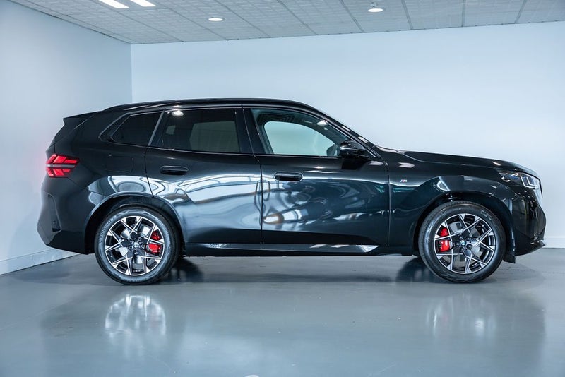 2026 BMW X3 20 Xdrive image 3