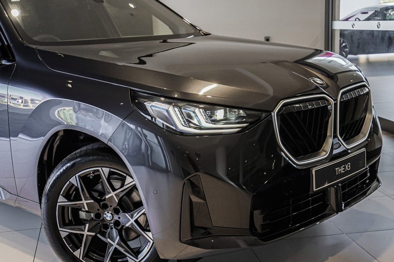2026 BMW X3 20 xDrive image 3