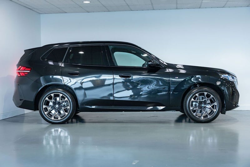 2026 BMW X3 20 xDrive image 4