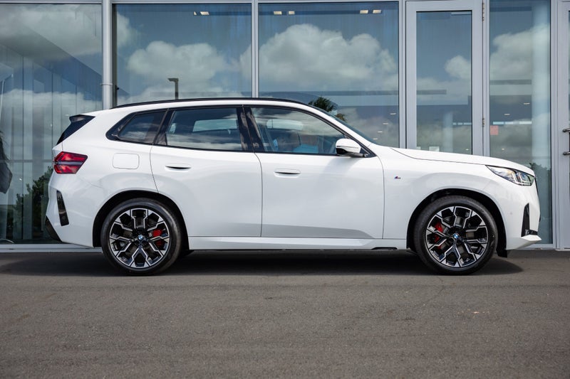 2026 BMW X3 20 xDrive image 4