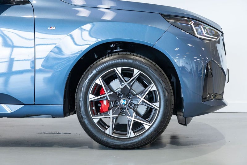 2026 BMW X3 20 xDrive image 3