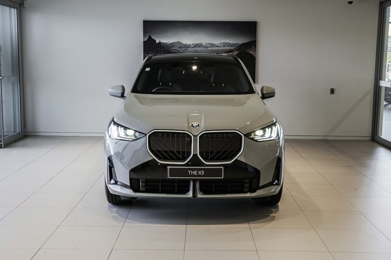 2026 BMW X3 20 xDrive image 4