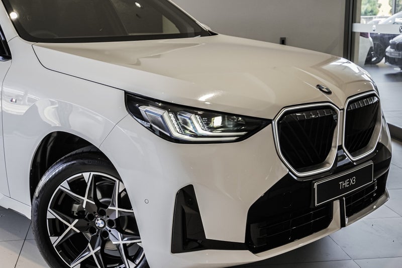 2026 BMW X3 20 xDrive image 3