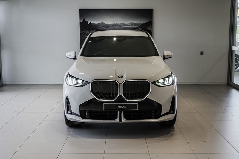 2026 BMW X3 20 xDrive image 4