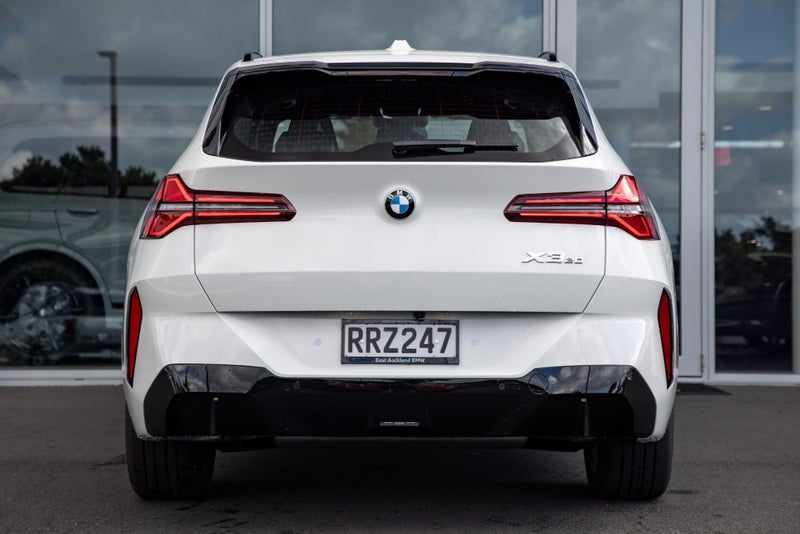 2026 BMW X3 20 xDrive image 4