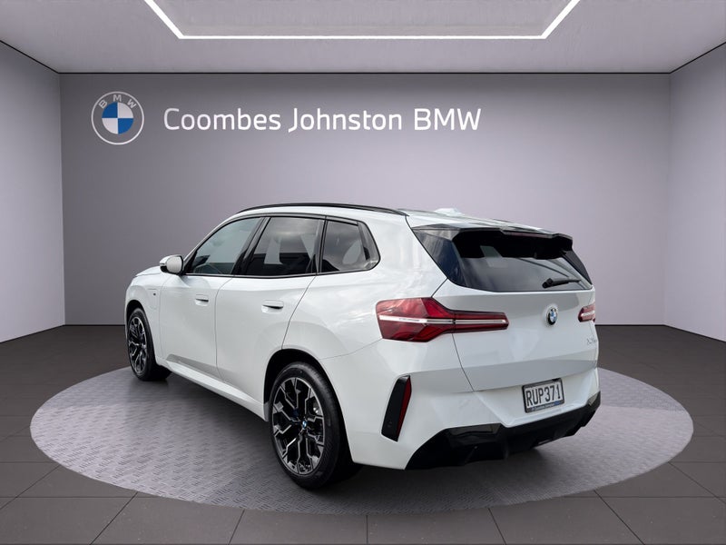 2026 BMW X3 30e M Sport + Enhancement Package image 4