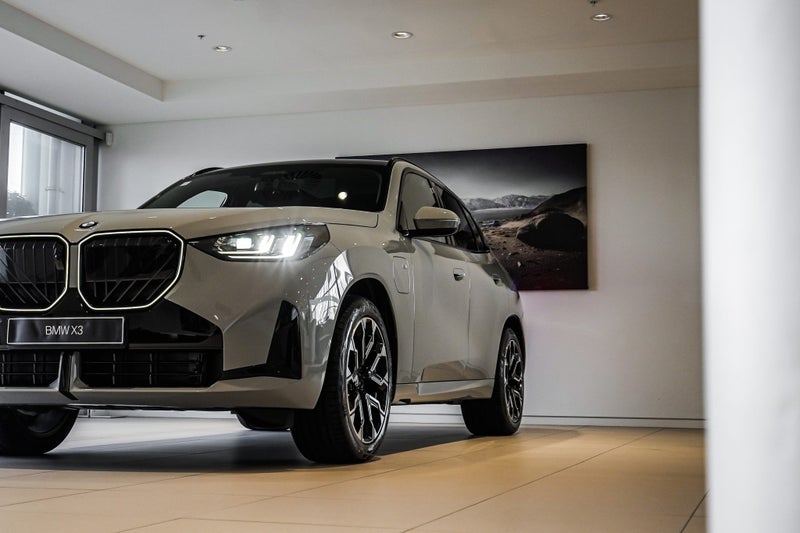 2026 BMW X3 30e xDrive image 5