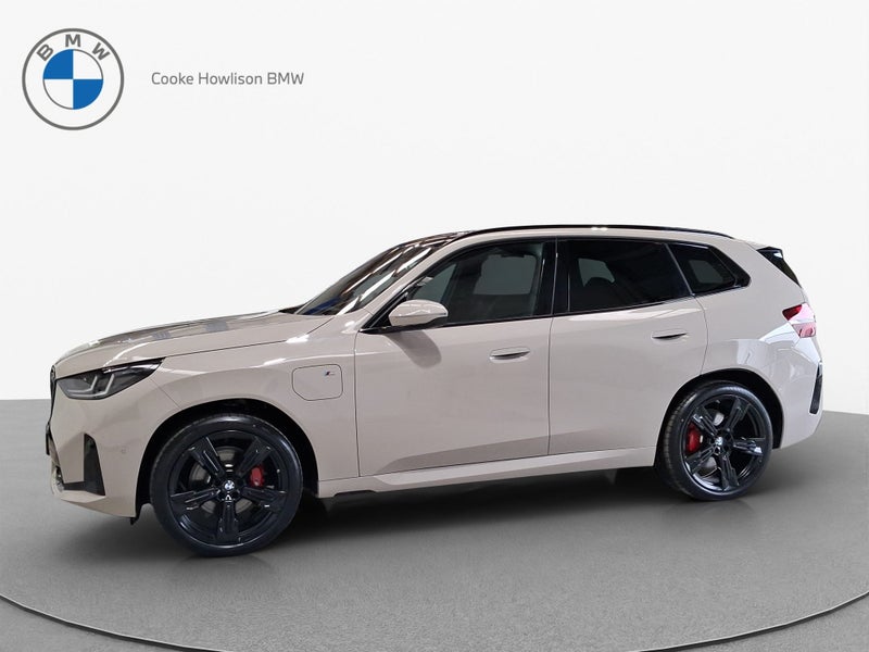 2026 BMW X3 30e xDrive image 4