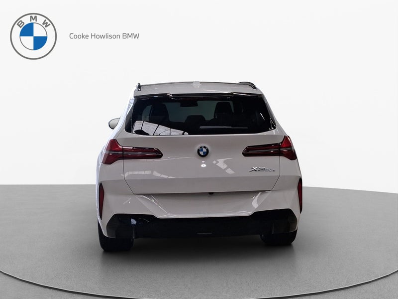 2026 BMW X3 30e xDrive image 5