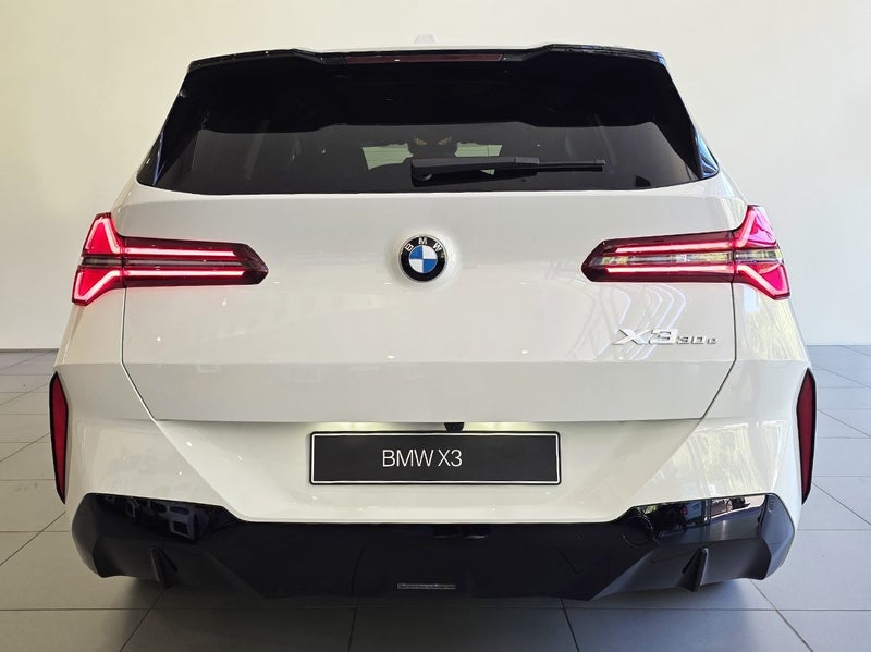 2026 BMW X3 30e xDrive - M Sport Package Pro image 5