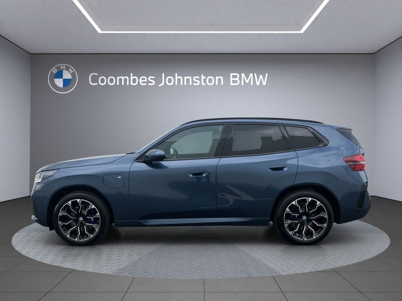 2026 BMW X3 30e xDrive M Sport Pro image 3