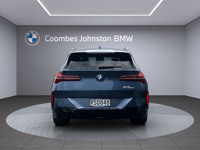 2026 BMW X3 30e xDrive M Sport Pro image 5