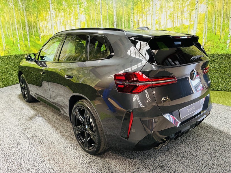 2026 BMW X3 M50 Xdrive 3.0Pt/4Wd - A wolf is sh... image 3