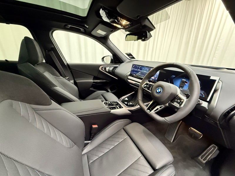 2026 BMW X3 X3 30e xDrive image 4