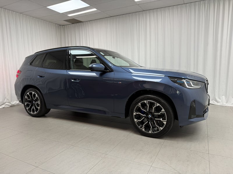 2026 BMW X3 X3 30e xDrive image 2