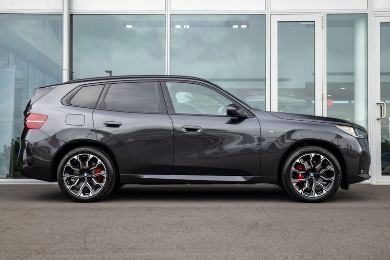 2026 BMW X3 X3 30e xDrive image 4