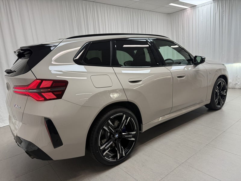 2026 BMW X3 X3 M50 xDrive image 3