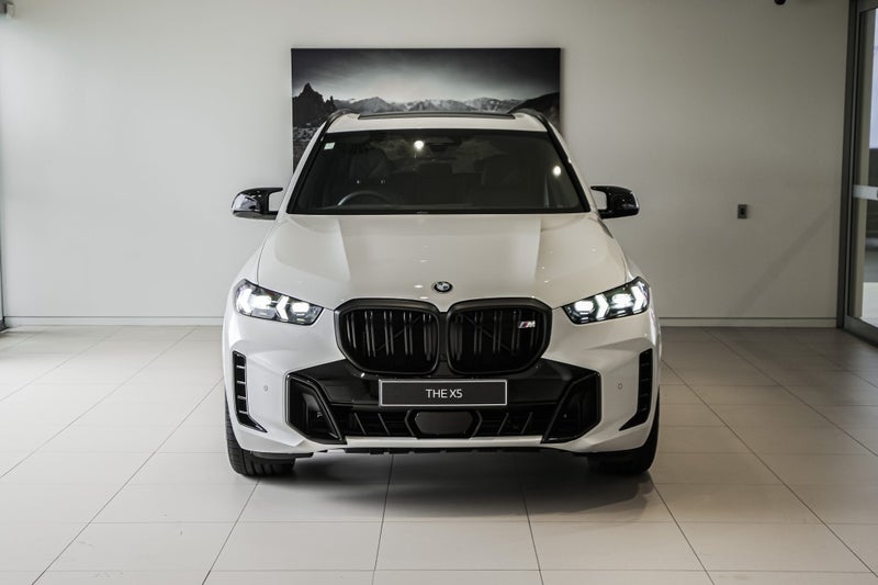2026 BMW X5 M60i image 4