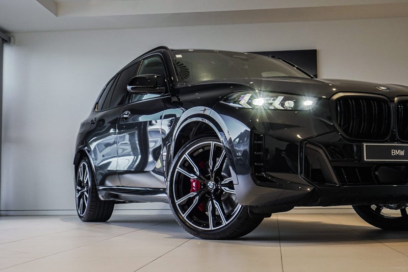 2026 BMW X5 M60i image 2