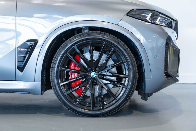 2026 BMW X5 M60i image 3