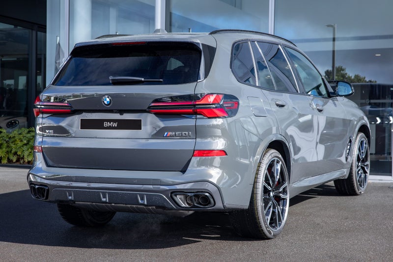 2026 BMW X5 M60i xDrive image 4
