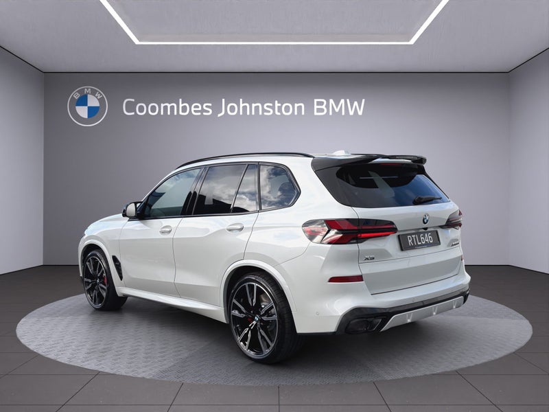 2026 BMW X5 M60i xDrive image 3