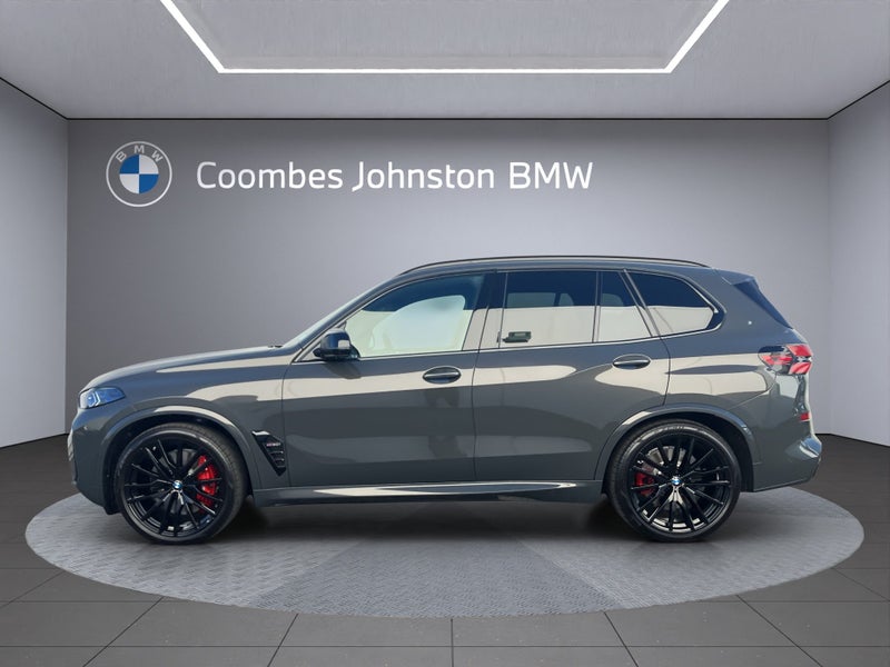 2026 BMW X5 M60i xDrive image 3