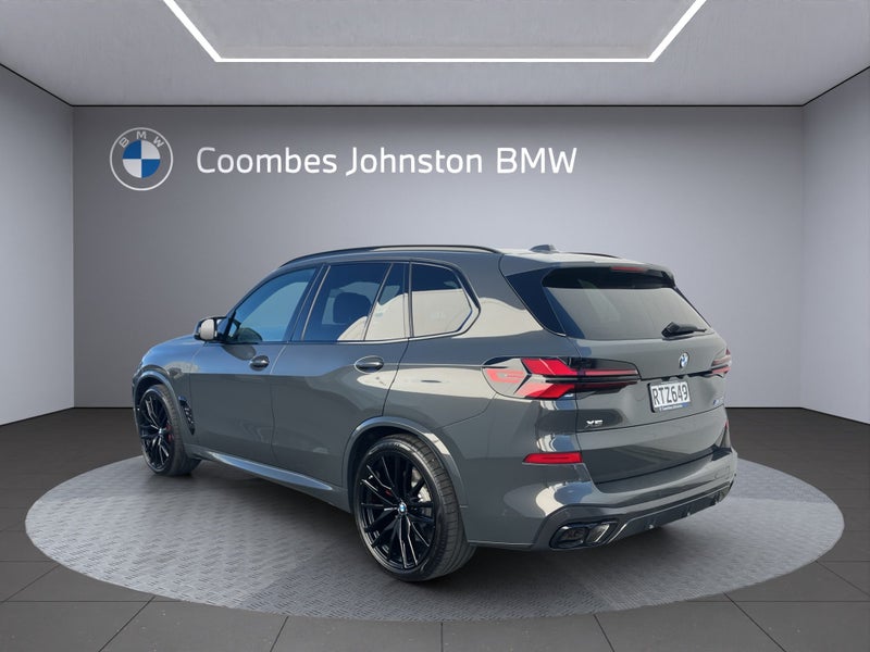 2026 BMW X5 M60i xDrive image 4