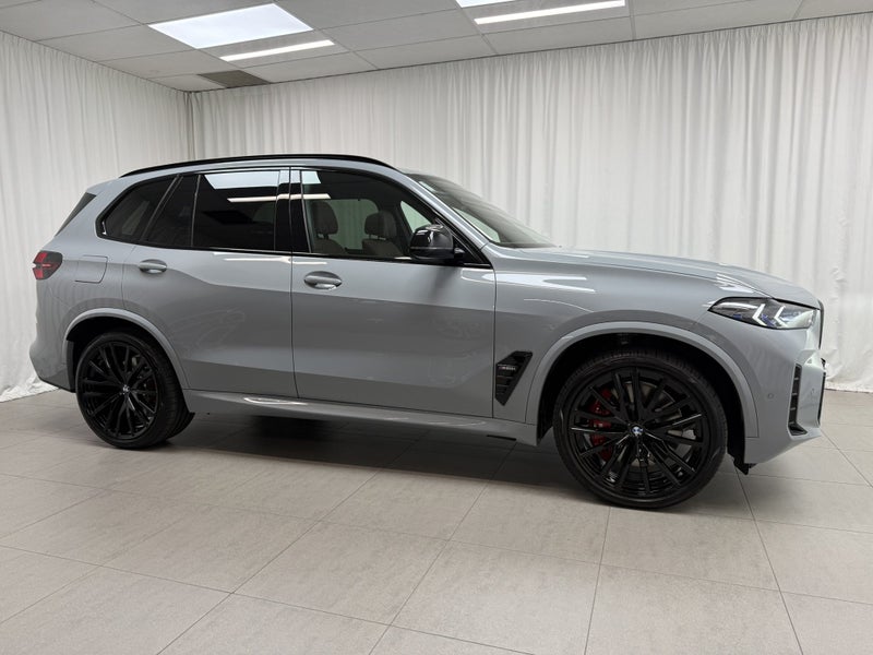 2026 BMW X5 X5 M60i image 2