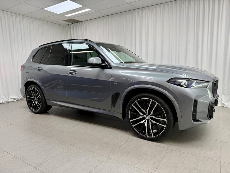 2026 BMW X5 X5 xDrive30d image 2