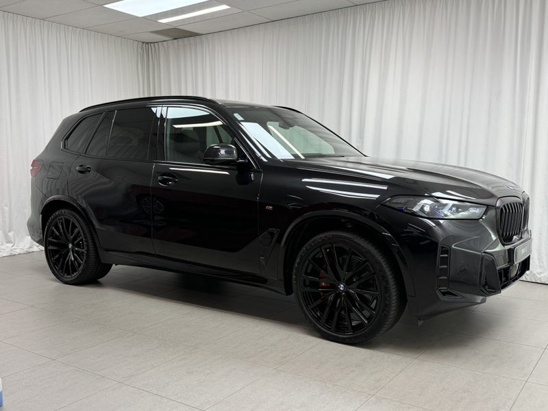 2026 BMW X5 X5 xDrive30d image 2