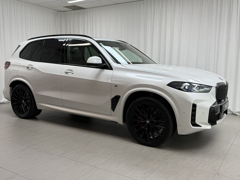 2026 BMW X5 X5 xDrive30d image 2
