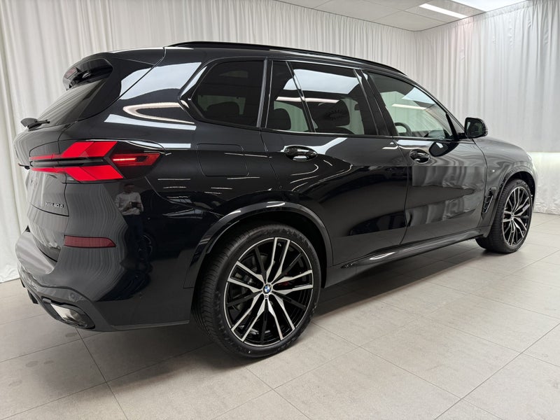 2026 BMW X5 X5 xDrive40d + Innovations + Motor... image 3