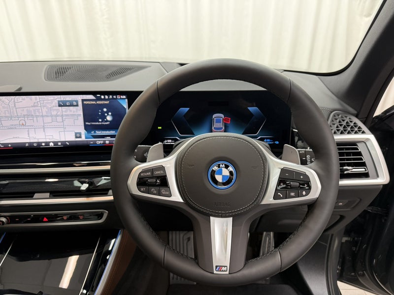 2026 BMW X5 X5 xDrive50e image 5
