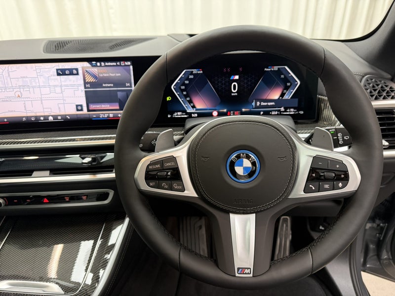 2026 BMW X5 X5 xDrive50e image 5