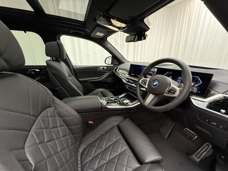 2026 BMW X5 X5 xDrive50e + Innovations + M Spor... image 4