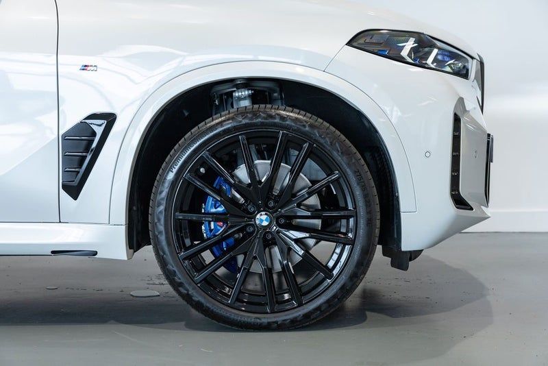 2026 BMW X5 xDrive 40d image 3