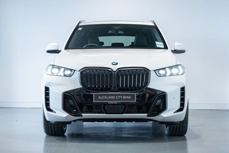 2026 BMW X5 xDrive 40d image 2