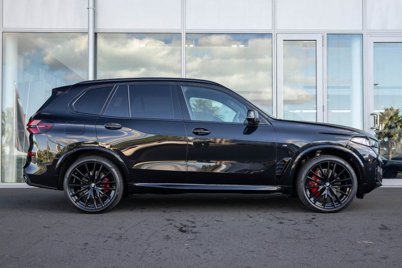 2026 BMW X5 xDrive30d image 4
