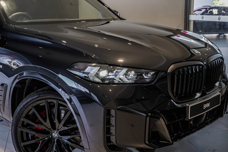 2026 BMW X5 xDrive30d image 3
