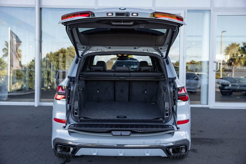2026 BMW X5 xDrive30d image 5