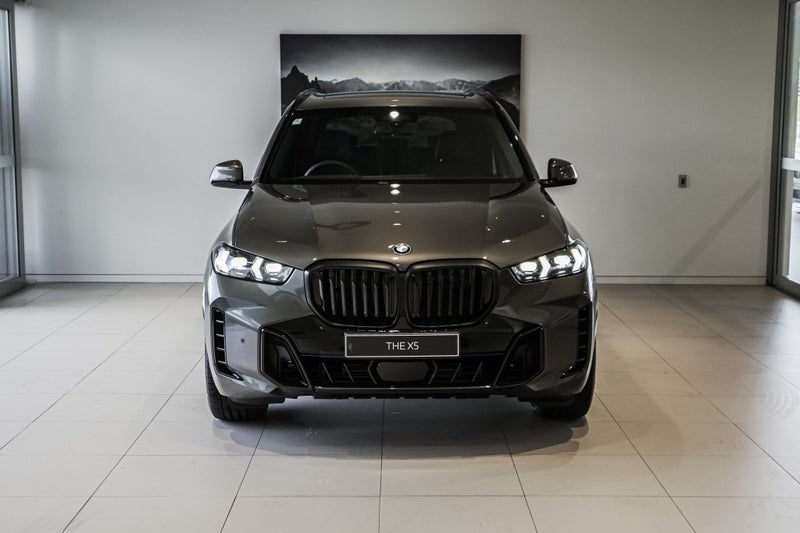 2026 BMW X5 xDrive30d image 4