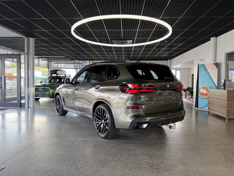 2026 BMW X5 xDrive30d image 4