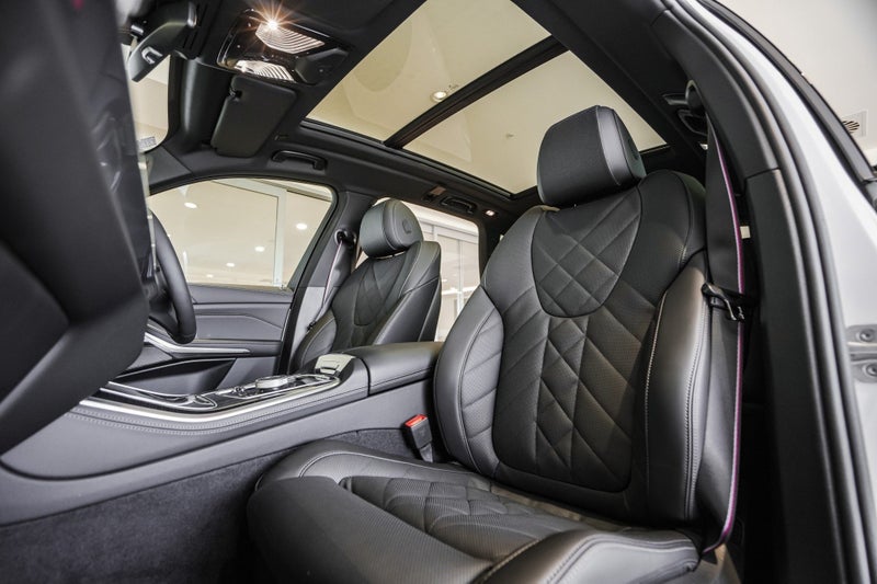 2026 BMW X5 xDrive30d image 4