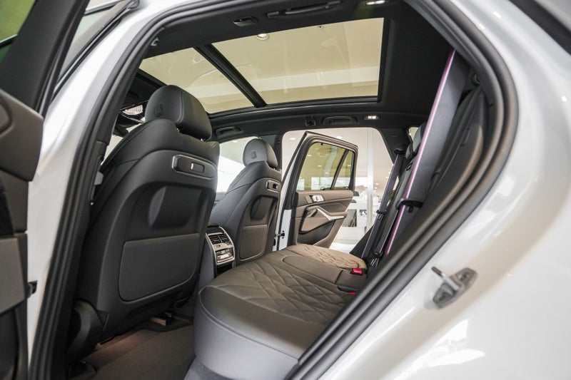 2026 BMW X5 xDrive30d image 5