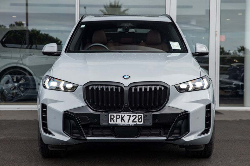 2026 BMW X5 xDrive30d image 2