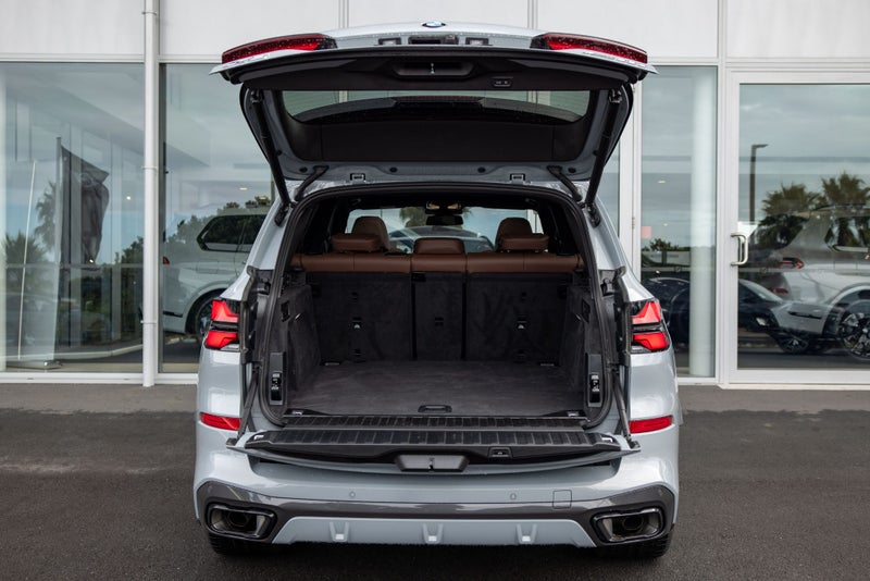 2026 BMW X5 xDrive30d image 5