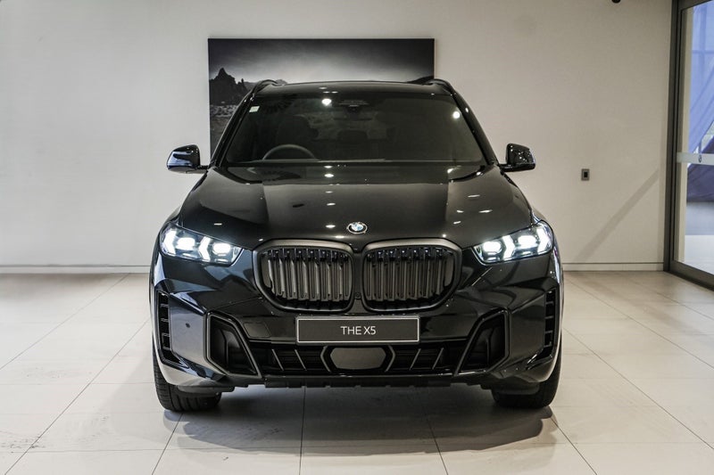 2026 BMW X5 xDrive30d image 5