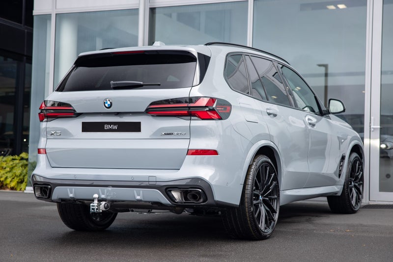 2026 BMW X5 xDrive30d image 5