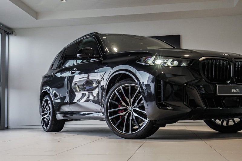 2026 BMW X5 xDrive30d image 2